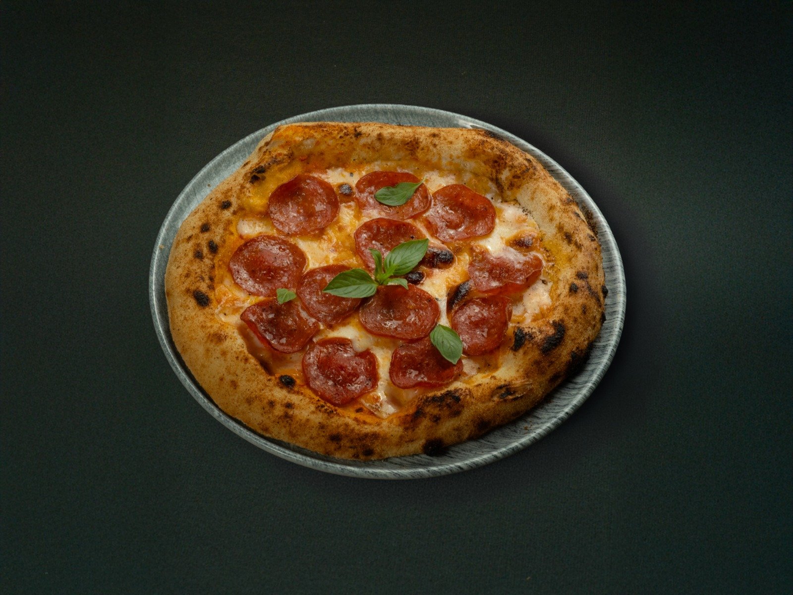 بيتزا بيبروني